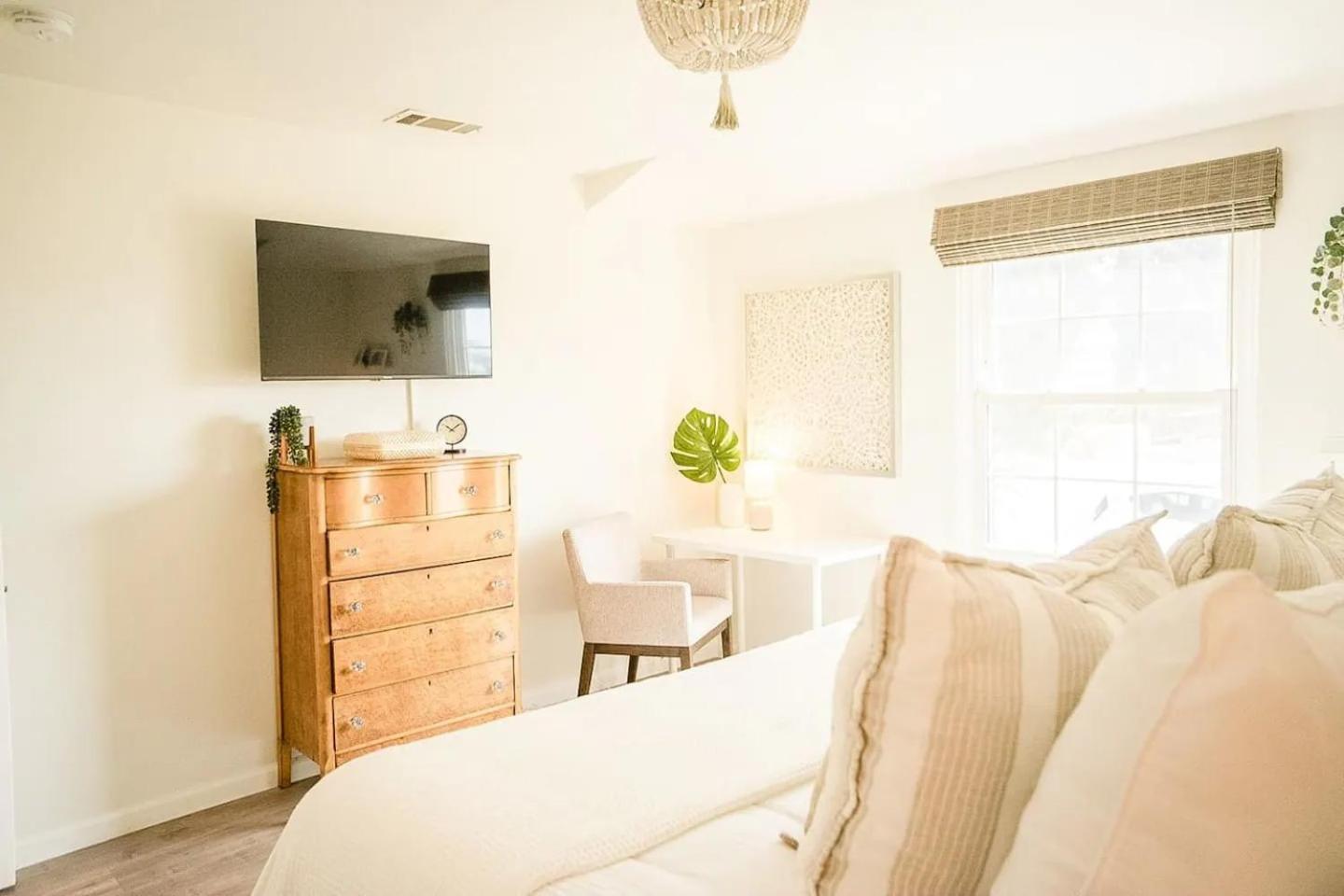 Casa De Kosta Walk To Surf Food & Shops Holiday home *