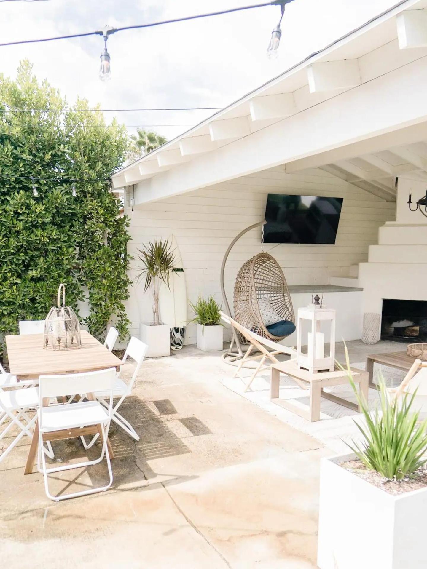 Casa De Kosta Walk To Surf Food & Shops Holiday home